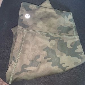 Lululemon leggings camo